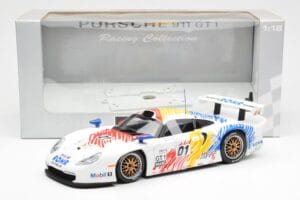 Porsche 911 GT1 #1 A. McNish / R. Sullivan / U. Alzen Rohr Motorsport Daytona 24 Hours 1998 UT Models 1:18 39611 Metall - pilt 6/6