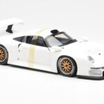 Porsche 911 GT1 Valge UT Models 1:18 - image 4 of 6