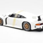 Porsche 911 GT1 Valge UT Models 1:18 - image 5 of 6