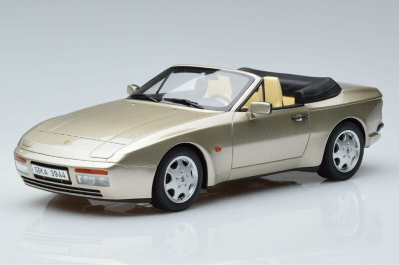 Porsche 944 S2 Kabriolett GT Spirit 1:18 GT002CS Vaik