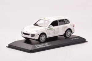 Porsche Cayenne Concept Schaeffler Gruppe Automotive Minichamps 1:43 PORSCHE-264306 Metall - pilt 2/4