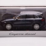 Porsche Cayenne 9PA Diesel Tumesinine Minichamps 1:43 - image 4 of 4