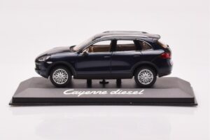 Porsche Cayenne 9PA Diesel Tumesinine Minichamps 1:43