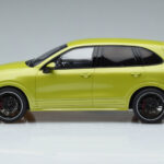 Porsche Cayenne GTS 92A Peridot Roheline GT Spirit 1:18 - image 3 of 6