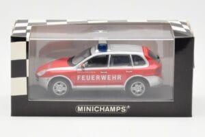 Porsche Cayenne S Feuerwehr Minichamps 1:43 WAPC02060116 Metall - pilt 4/4