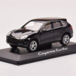 Porsche Cayenne 92A Turbo Must Minichamps 1:43 - image 2 of 4