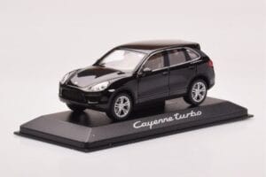 Porsche Cayenne 92A Turbo Must Minichamps 1:43 WAP0200050B Metall - pilt 2/4