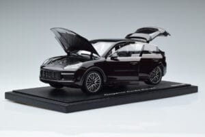 Porsche Cayenne Turbo Coupe Mahagon Norev 1:18 WAP0213190K Metall - pilt 2/8