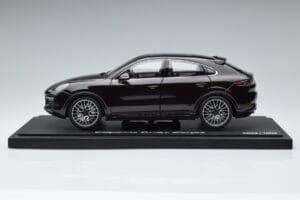 Porsche Cayenne Turbo Coupe Mahagon Norev 1:18 WAP0213190K Metall - pilt 4/8