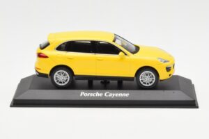Porsche Cayenne 92A Kollane MaxiChamps 1:43