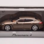 Porsche Panamera 970 4 Beež Metallik Minichamps 1:43 - image 4 of 4