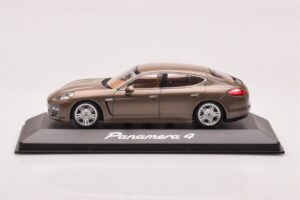 Porsche Panamera 970 4 Beež Metallik Minichamps 1:43