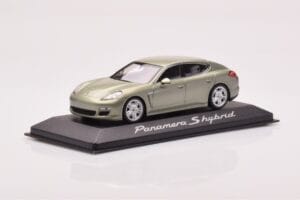 Porsche Panamera 970 S Hybrid Critall Roheline Minichamps 1:43 WAP0205010A Metall - pilt 2/4