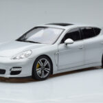 Porsche Panamera 970 Turbo Hõbedane Norev 1:18