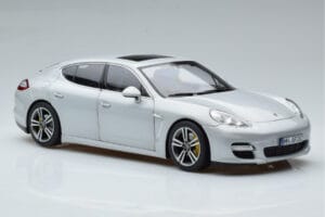 Porsche Panamera 970 Turbo Hõbedane Norev 1:18 187609 Metall - pilt 5/7