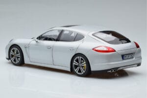 Porsche Panamera 970 Turbo Hõbedane Norev 1:18 187609 Metall - pilt 6/7