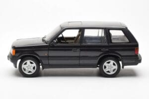 Range Rover P38 4.6 HSE Must Metallik AUTOart 1:18 70017 Metall - pilt 4/9