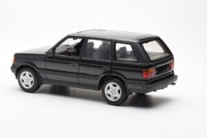 Range Rover P38 4.6 HSE Must Metallik AUTOart 1:18 70017 Metall - pilt 5/9