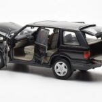 Range Rover P38 4.6 HSE Must Metallik AUTOart 1:18 - image 8 of 9