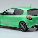 Renault Clio 3 RS Roheline Otto 1:18 - image 5 of 6