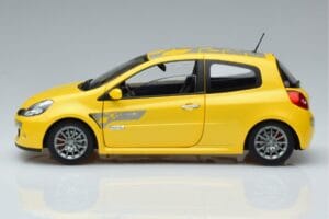 Renault Clio RS Mk3 F1 Team Norev 1:18 185236 Metall - pilt 4/7