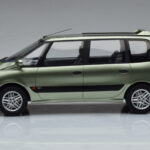 Renault Espace 3 Roheline Otto 1:18 - image 3 of 6