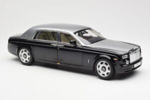 Rolls-Royce Phantom VII EWB Must ja Hõbe Kyosho 1:18 08841BKS Metall - pilt 6/8