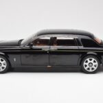 Rolls-Royce Phantom VII EWB Diamond Must Kyosho 1:18 - image 4 of 8