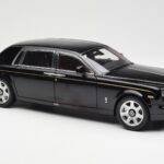 Rolls-Royce Phantom VII EWB Diamond Must Kyosho 1:18 - image 6 of 8
