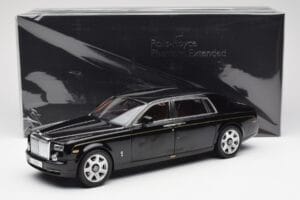 Rolls-Royce Phantom VII EWB Diamond Must Kyosho 1:18 08841DBK2 Metall - pilt 8/8