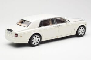 Rolls-Royce Phantom VII EWB English Valge Kyosho 1:18 08841EW2 Metall - pilt 3/8