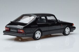 Saab 900 Turbo Mk1 Must Otto 1:18 OT678 Vaik - pilt 2/6