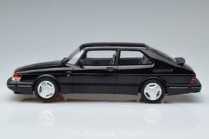 Saab 900 Turbo Mk1 Must Otto 1:18 OT678 Vaik - pilt 3/6