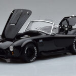 Shelby Cobra 427 S/C Must Kyosho 1:18 - image 2 of 9