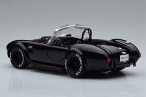 Shelby Cobra 427 S/C Must Kyosho 1:18 08048BK Metall - pilt 6/9