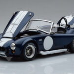 Shelby Cobra 427 S/C Tumesinine Kyosho 1:18 - image 2 of 9