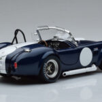 Shelby Cobra 427 S/C Tumesinine Kyosho 1:18 - image 3 of 9