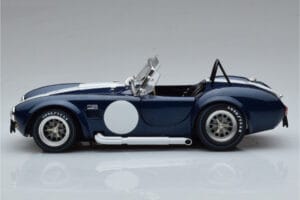 Shelby Cobra 427 S/C Tumesinine Kyosho 1:18 08048DBL Metall - pilt 4/9