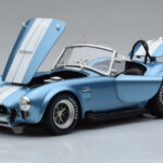 Shelby Cobra 427 S/C Helesinine Kyosho 1:18 - image 2 of 9