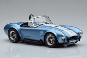 Shelby Cobra 427 S/C Helesinine Kyosho 1:18 08048SBL Metall - pilt 5/9