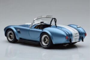 Shelby Cobra 427 S/C Helesinine Kyosho 1:18 08048SBL Metall - pilt 6/9