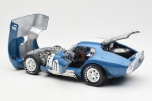 Shelby Daytona Cobra Coupe #11 S. Thompson 24 Hours of Le Mans 1965 CMR 1:18 CMR114 Metall - pilt 5/8