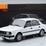 Skoda 130 L Valge IXO 1:18 - image 6 of 6