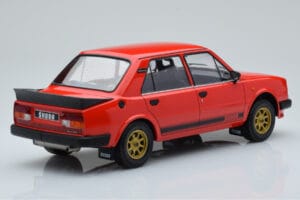 Skoda 130 LR Punane IXO 1:18 18CMC159 Metall - pilt 2/6