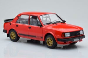 Skoda 130 LR Punane IXO 1:18 18CMC159 Metall - pilt 4/6