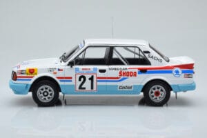 Skoda 130 LR #21 L. Krecek / B. Motl Rally Acropolis 1986 IXO 1:18 18RMC157A Metall - pilt 3/6