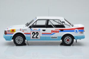Skoda 130 LR #22 S. Kvaizar / J. Janecek Rally Acropolis 1986 IXO 1:18 18RMC157B Metall - pilt 3/6