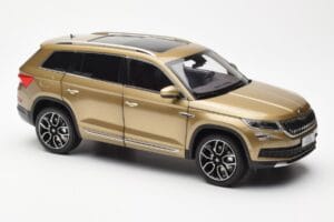 Skoda Kodiaq Kuldne FAW 1:18 ZSX000001GOL Metall - pilt 6/8