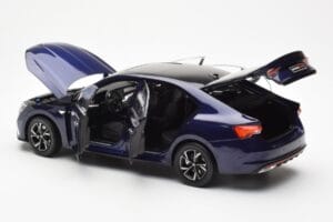Skoda Octavia Pro Sinine FAW 1:18 ZMR000006BLA Metall - pilt 5/8