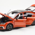 Skoda Octavia Pro Oranž FAW 1:18 - image 2 of 8